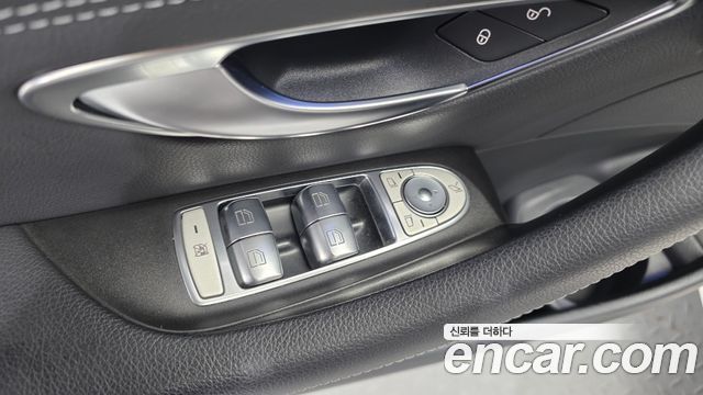 Mercedes-Benz E-Class E350 4MATIC AMG Line