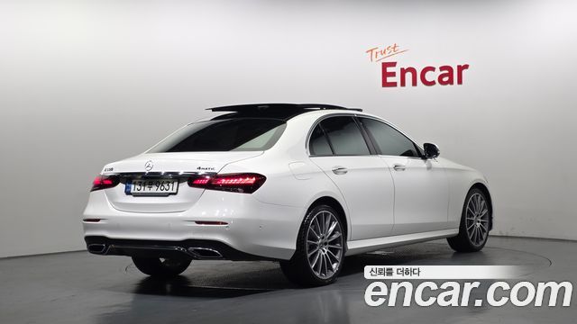 Mercedes-Benz E-Class E350 4MATIC AMG Line