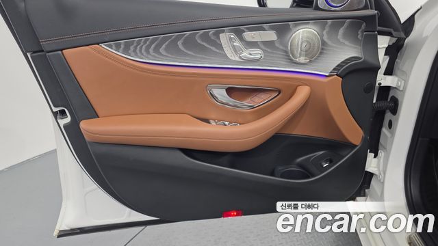 Mercedes-Benz E-Class E350 4MATIC AMG Line