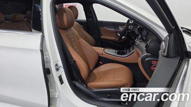 Mercedes-Benz E-Class E350 4MATIC AMG Line