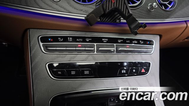 Mercedes-Benz E-Class E350 4MATIC AMG Line