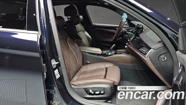 BMW 5-Series 520d M Sport Package Plus