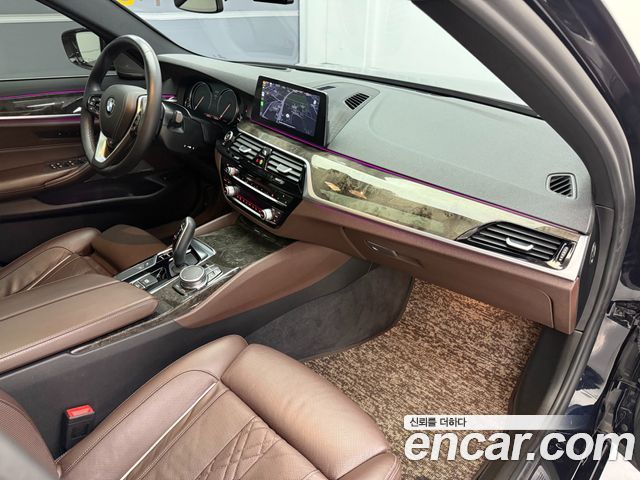 BMW 5-Series 530d M Sport Package