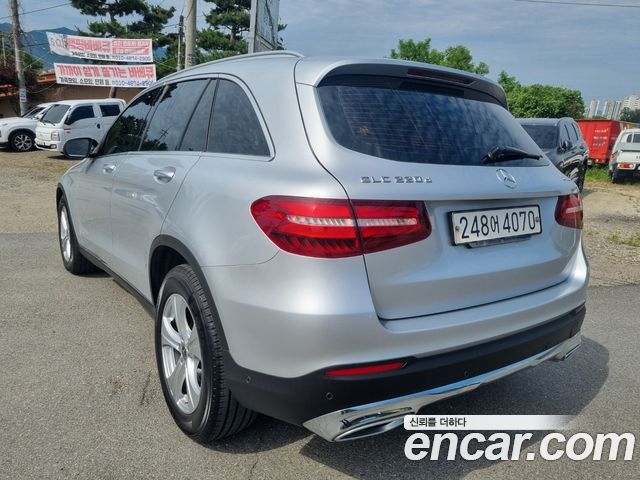 Mercedes-Benz GLC-Class GLC220 d 4MATIC