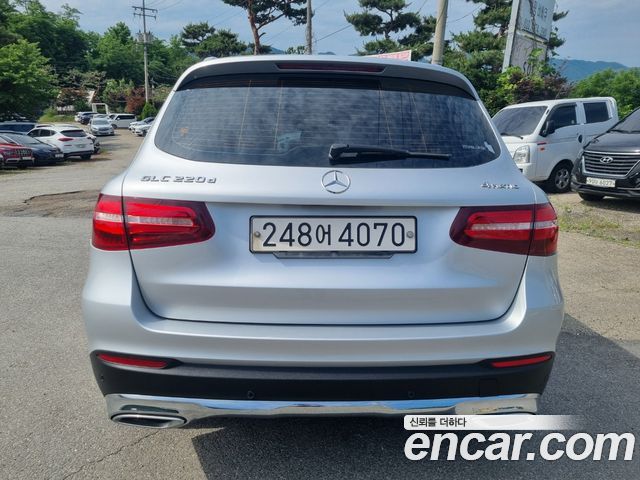 Mercedes-Benz GLC-Class GLC220 d 4MATIC