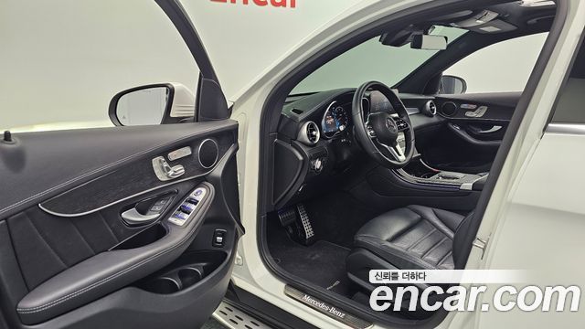Mercedes-Benz GLC-Class GCL300 4MATIC Coupe
