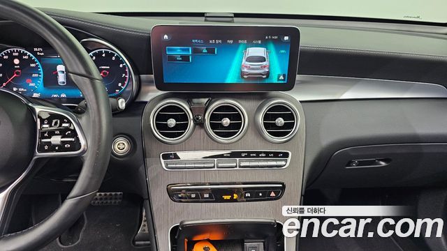 Mercedes-Benz GLC-Class GCL300 4MATIC Coupe