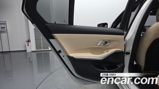 BMW 3-Series 320i M Sport