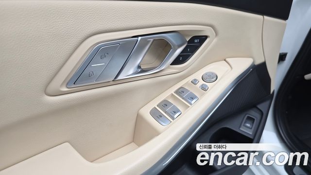 BMW 3-Series 320i M Sport