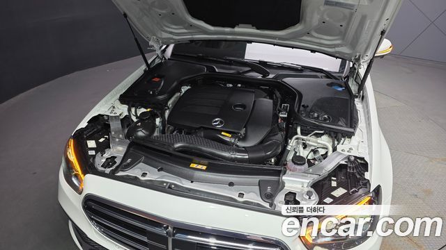 Mercedes-Benz E-Class E350 4MATIC Exclusive