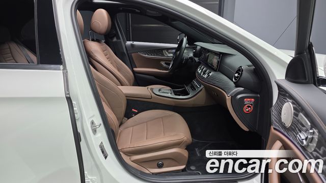Mercedes-Benz E-Class E350 4MATIC Exclusive
