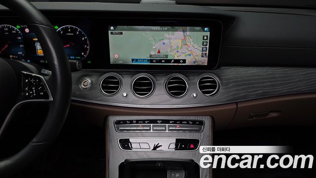 Mercedes-Benz E-Class E350 4MATIC Exclusive