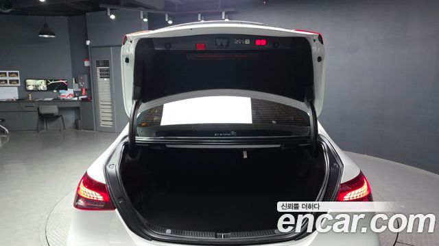 Mercedes-Benz E-Class E350 4MATIC Exclusive