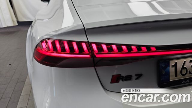 Audi RS7 4.0 TFSI Quattro