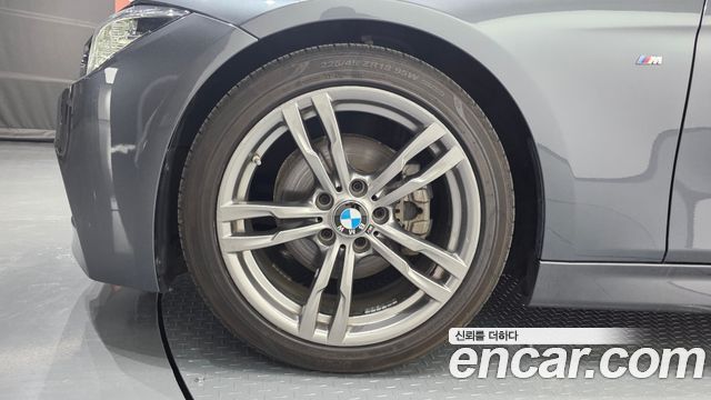 BMW 3-Series 320i M Sport