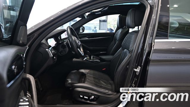 BMW 5-Series 530e M Sport