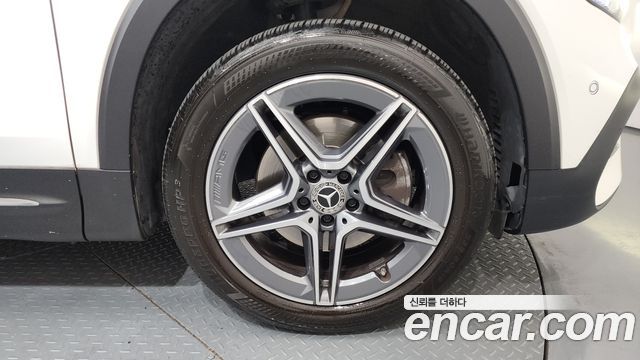 Mercedes-Benz GLB-Class GLB250 4MATIC