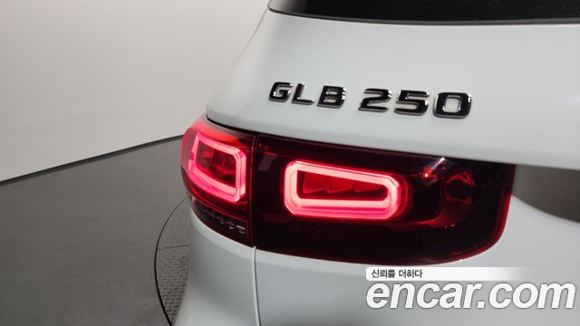 Mercedes-Benz GLB-Class GLB250 4MATIC
