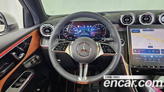 Mercedes-Benz GLC-Class GLC300 4MATIC Avnatgarde Coupe