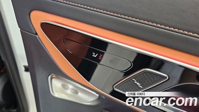Mercedes-Benz GLC-Class GLC300 4MATIC Avnatgarde Coupe