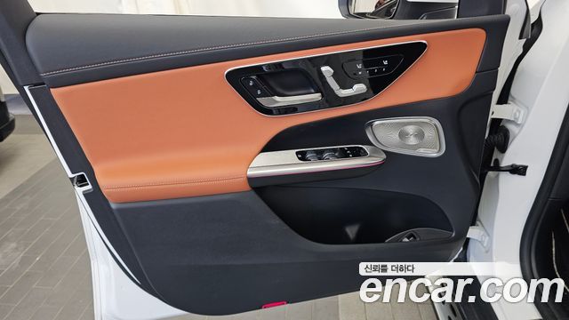 Mercedes-Benz GLC-Class GLC300 4MATIC Avnatgarde Coupe