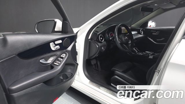 Mercedes-Benz C-Class C200