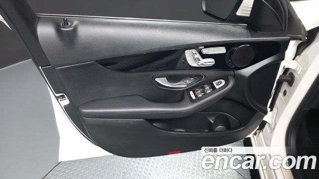 Mercedes-Benz C-Class C200