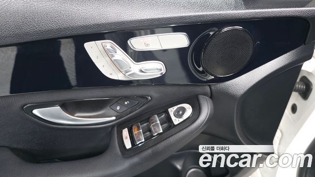 Mercedes-Benz C-Class C200