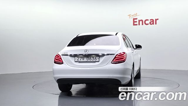Mercedes-Benz C-Class C200