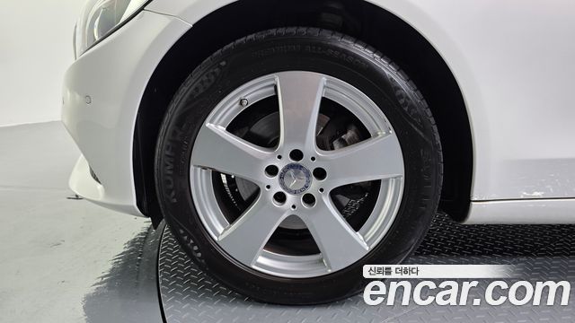 Mercedes-Benz C-Class C200