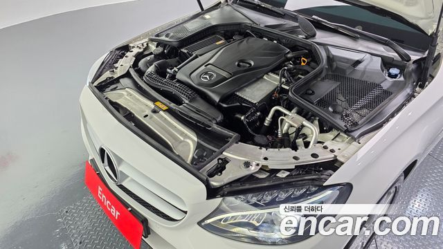 Mercedes-Benz C-Class C200