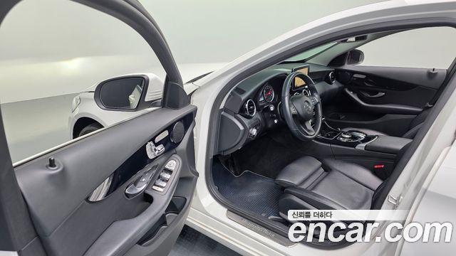 Mercedes-Benz C-Class C200