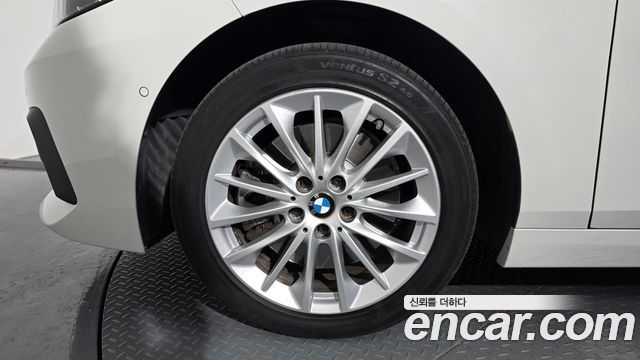 BMW 2-Series 220d Advantage