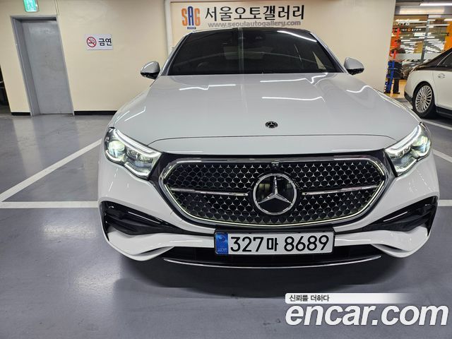 Mercedes-Benz E-Class E300 4MATIC AMG Line