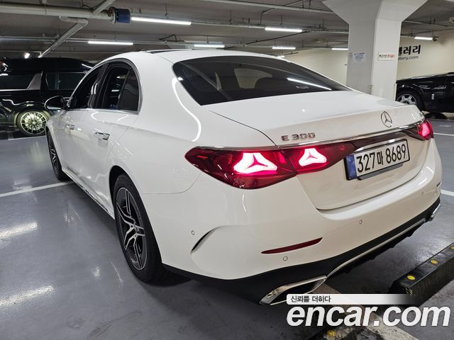 Mercedes-Benz E-Class E300 4MATIC AMG Line