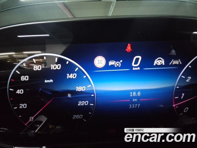 Mercedes-Benz E-Class E300 4MATIC AMG Line