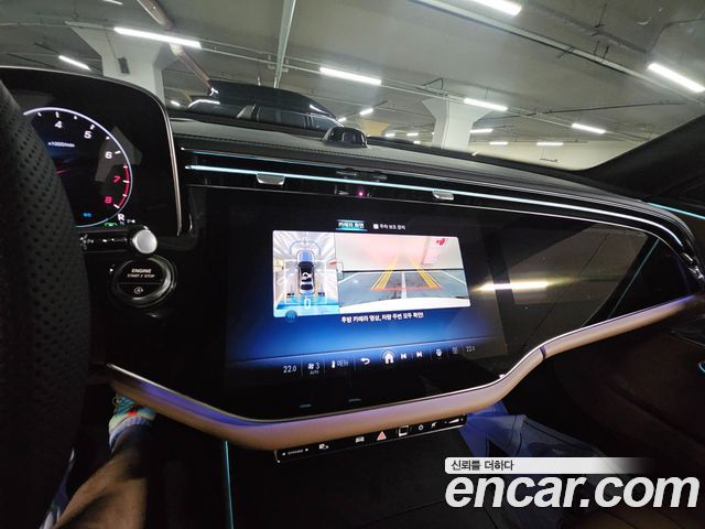 Mercedes-Benz E-Class E300 4MATIC AMG Line