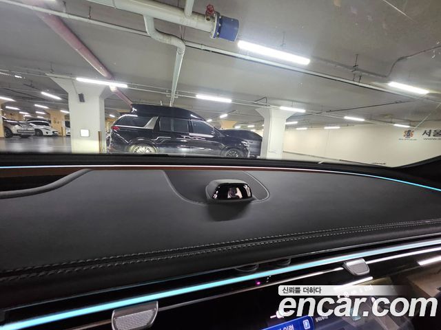 Mercedes-Benz E-Class E300 4MATIC AMG Line