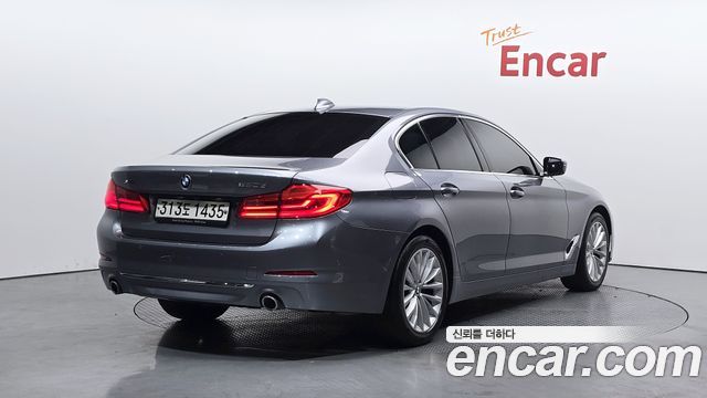 BMW 5-Series 520d Luxury Plus