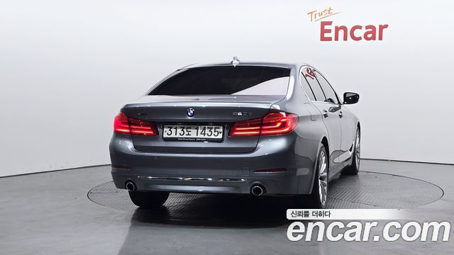 BMW 5-Series 520d Luxury Plus