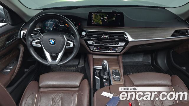 BMW 5-Series 520d Luxury Plus