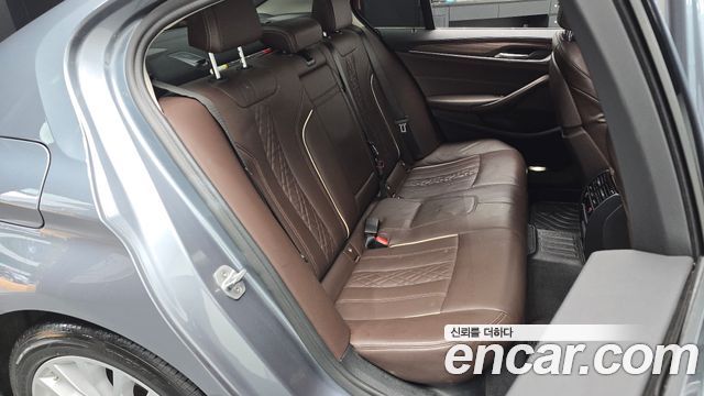 BMW 5-Series 520d Luxury Plus