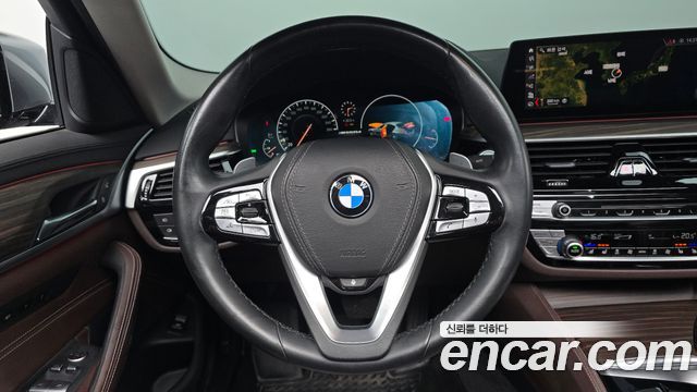 BMW 5-Series 520d Luxury Plus