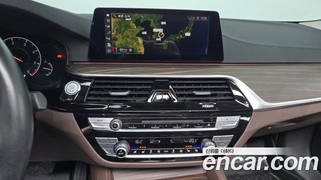 BMW 5-Series 520d Luxury Plus