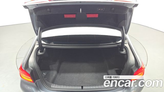 BMW 5-Series 520d Luxury Plus