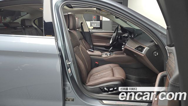 BMW 5-Series 520d Luxury Plus