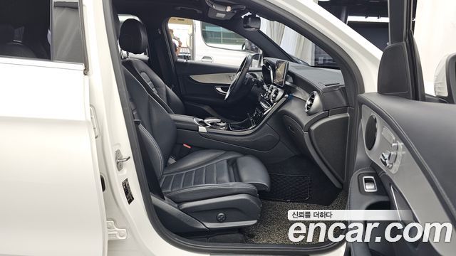 Mercedes-Benz GLC-Class GLC220 d 4MATIC Premium Coupe