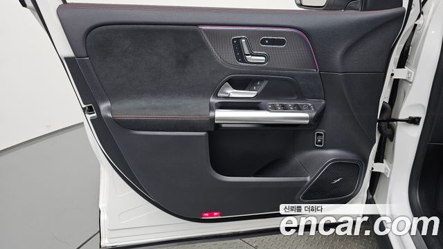 Mercedes-Benz EQA EQA250 AMG Line