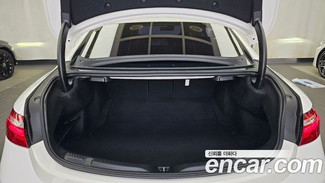 Mercedes-Benz E-Class E220d Coupe