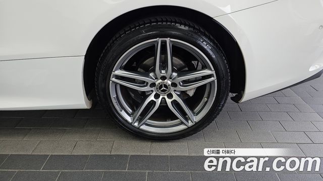 Mercedes-Benz E-Class E220d Coupe